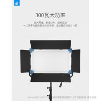 利帥 LS RGB300 二代 HUESCAPE系列多彩柔光燈二代RGB300, 燈體主要采用銀色和藍(lán)色搭配，燈光顏色 0-360°色域可調(diào)，2800-10000K色溫